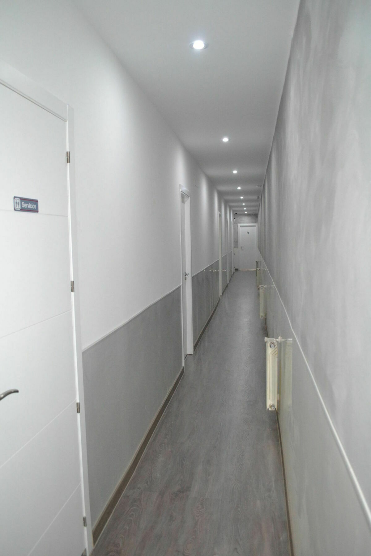 Hostal Meyra Мадрид Экстерьер фото